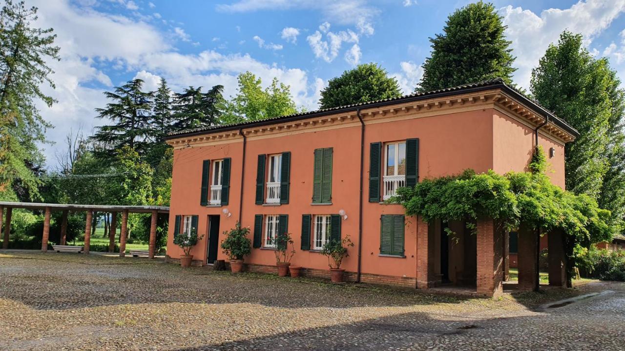 Tenuta Pizzone Wine Resort Rivanazzano Terme Exterior photo